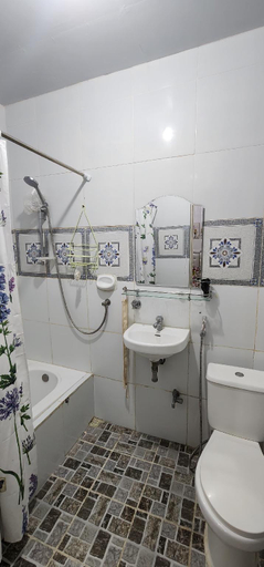 Bathroom 2, Chantal Beach House, San Fabian