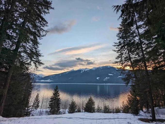 Others 4, Barefoot Villas Room 2 Owl, Kootenay Boundary