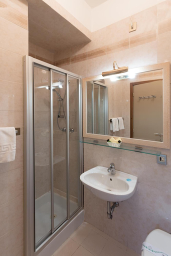 Bathroom 4, Hotel Numana Palace, Ancona
