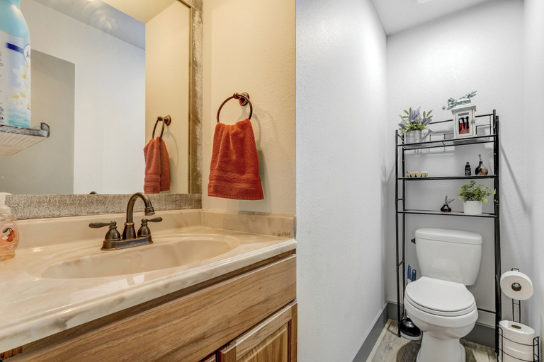 Bathroom, Trailhead Terrace, El Paso