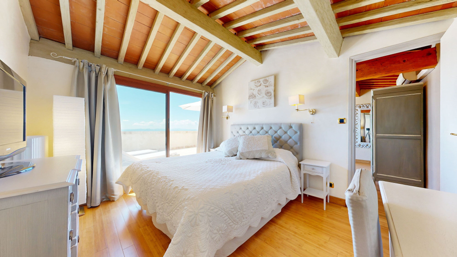 Bedroom 5, La Petite Auberge, Var