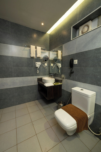 Bathroom 4, Casa Rio Resort Athirapilly, Ernakulam