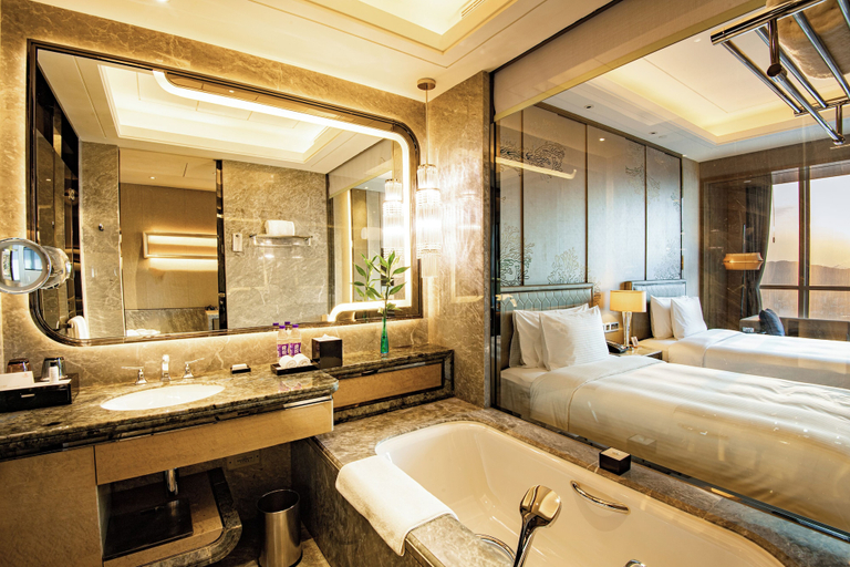 Bathroom 5, Pullman Yantai Center, Yantai