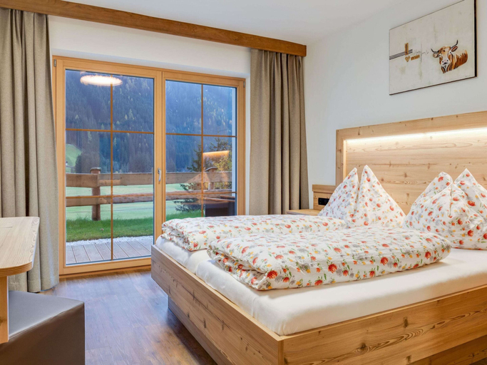 Bedroom 3, Luxurious Apartment With Sauna in Konigsleiten, Zell am See