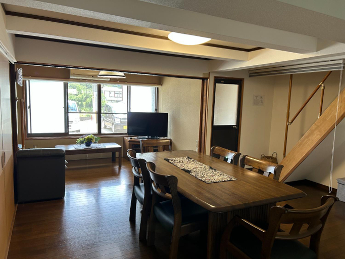 Dining Room 7