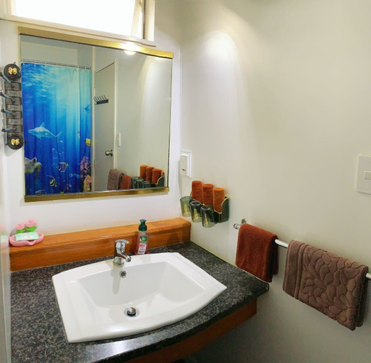 Bathroom 3, Kerry's Motel, Rotorua