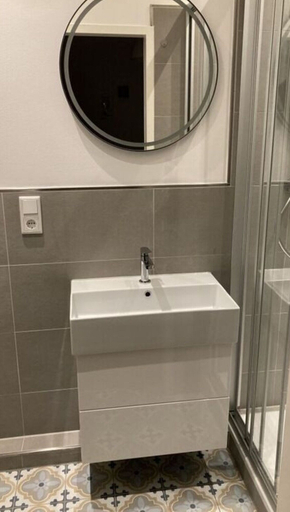 Bathroom 2, Sonnensteg Modern Retreat, Aurich