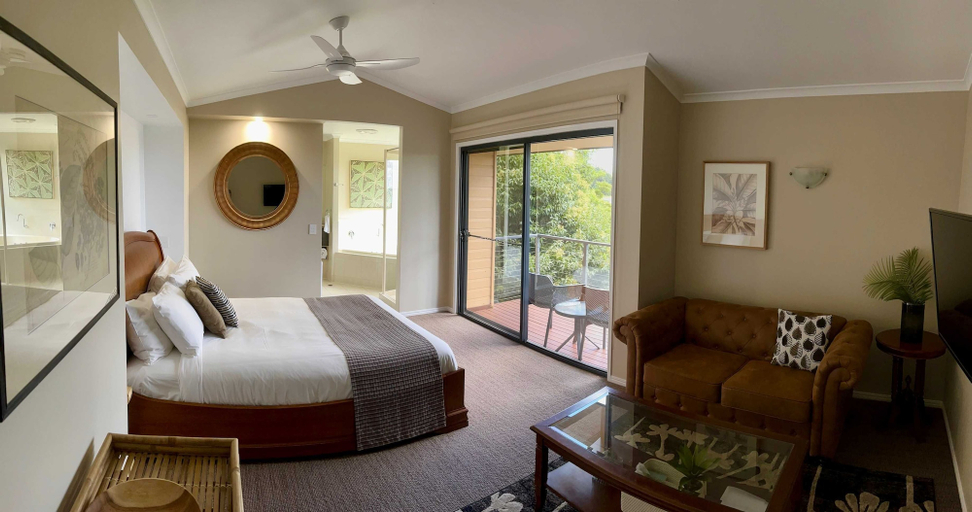 Bedroom 3, Top of The Hill, Caloundra - Rail Corridor