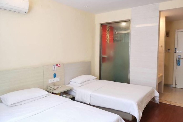 Bedroom 3, HanTing Hotel (Jiaxing Nanhu Yaohan Shopping Mall Area), Jiaxing