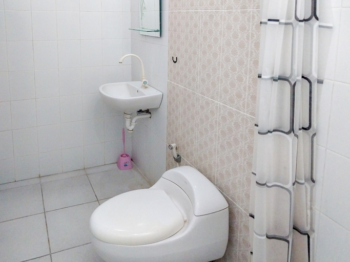 Bathroom 3, Pondok Guesthouse RedPartner, Sleman