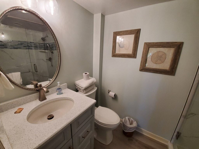 Bathroom 4, Summerhouse 228, Saint Johns