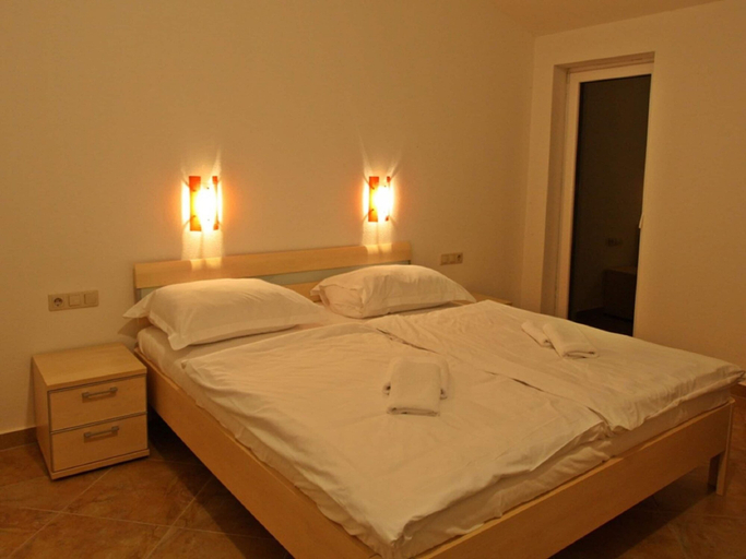 Bedroom 2, Holiday Home in Novigrad With Private Pool, Novigrad