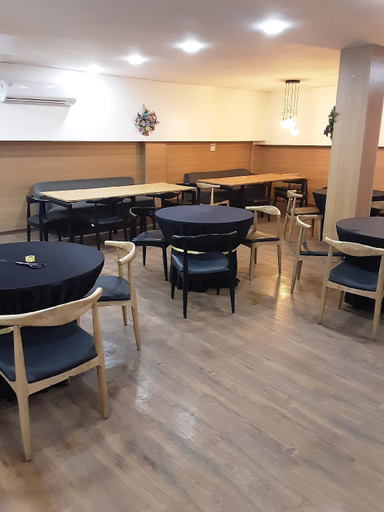 Food & Drinks, Aura44, Delhi