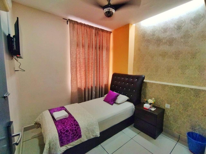 Bedroom 12