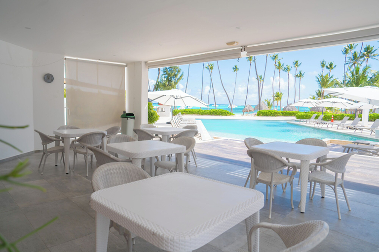 Food & Drinks 5, Xeliter Playa Coral Bavaro, Salvaleon de Higuey