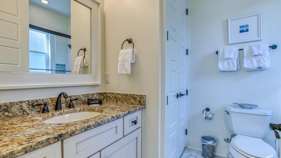 Bathroom 4, Shades of Blue, Walton