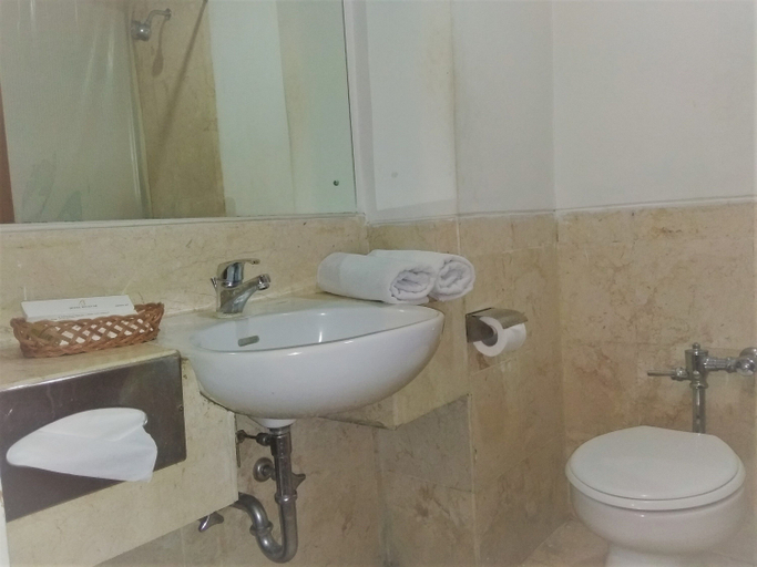 Bathroom 3, Hotel Bulevar Tanjung Duren Jakarta, West Jakarta
