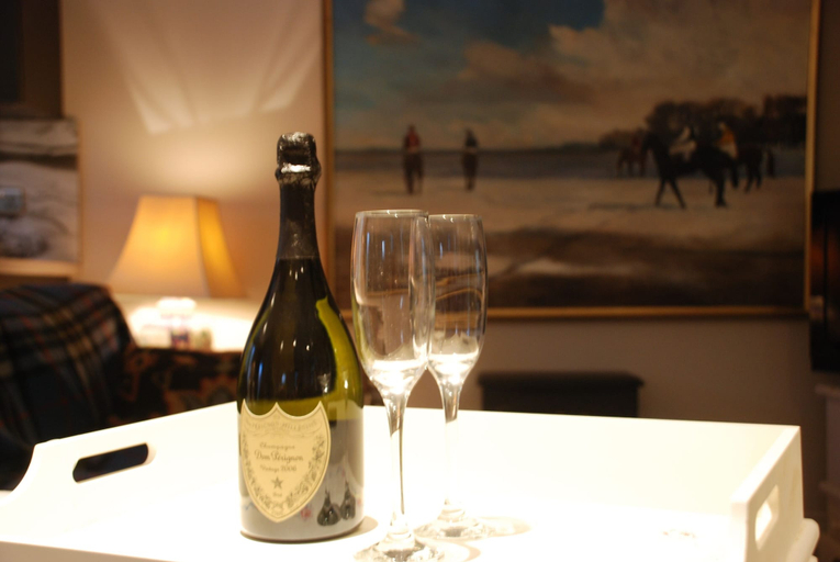 Food & Drinks 5, Spring Cottage, Wiltshire