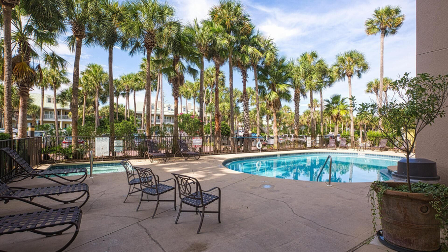 Sport & Beauty 4, Crystal Dunes 405, Okaloosa