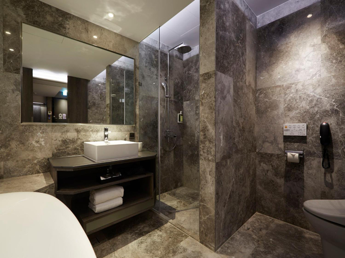 Bathroom 21