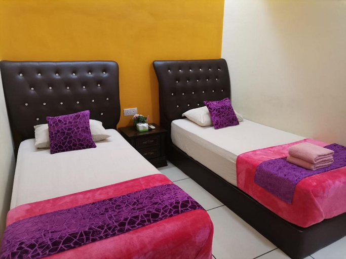 Bedroom 13