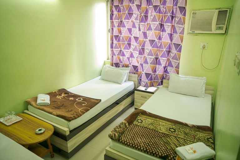 Bedroom 5, Ta-Tin, Barddhaman