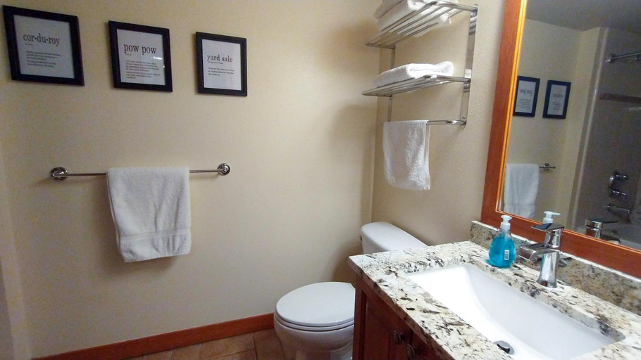 Bathroom 3, Deluxe Solitude Mountain Ski in-out 2bd-2ba Condo, Salt Lake