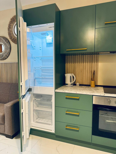 Kitchen 3, Valley Crest Apartments