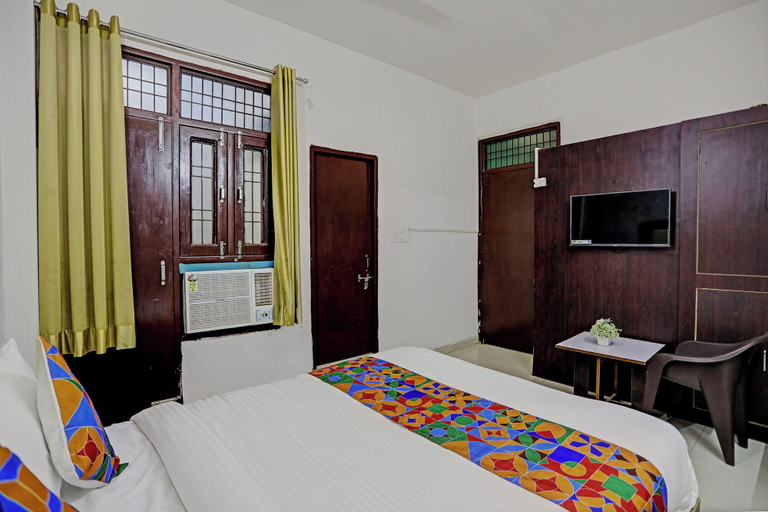 Bedroom 4, Shree Hotel, Lucknow