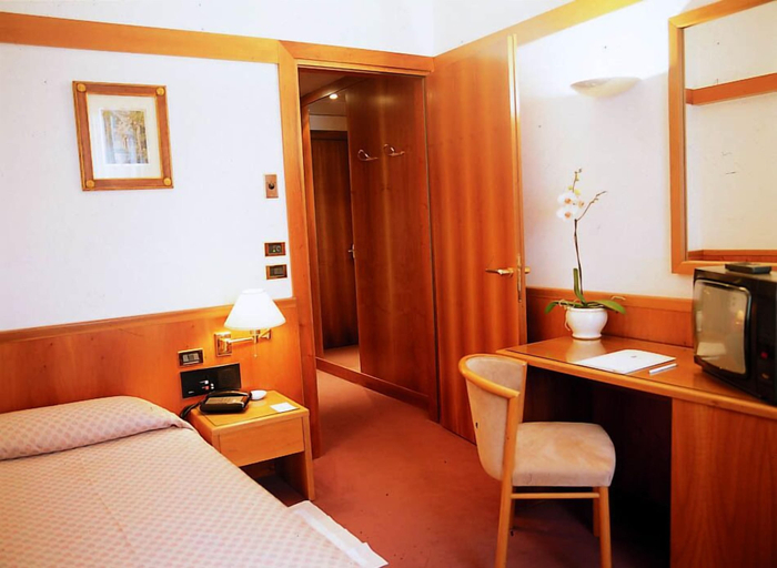 Bedroom 5, Hotel Villa Ottoboni, Pordenone
