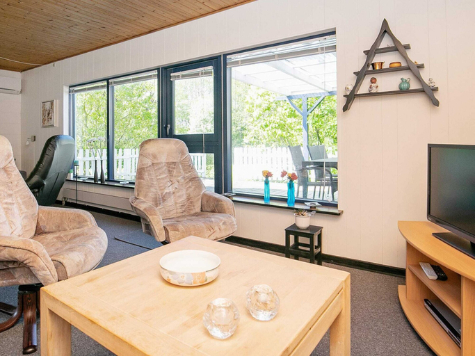 Others 4, Refreshing Holiday Home in Spøttrup near Sea, Skive