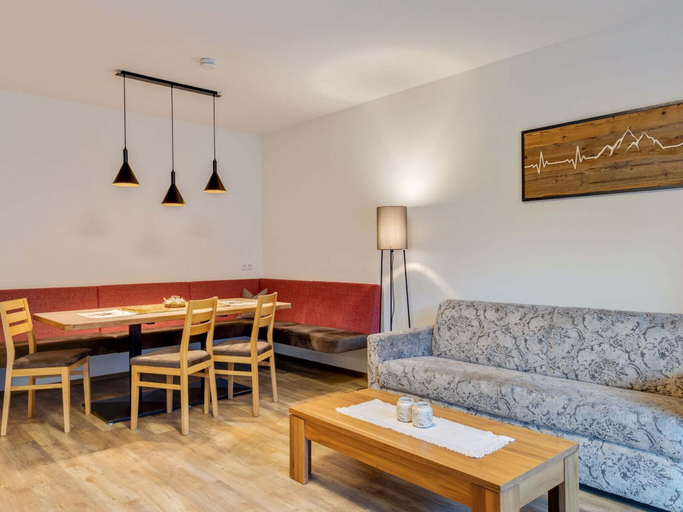Others 1, Apartment Near the Zillertal Arena ski Area, Zell am See