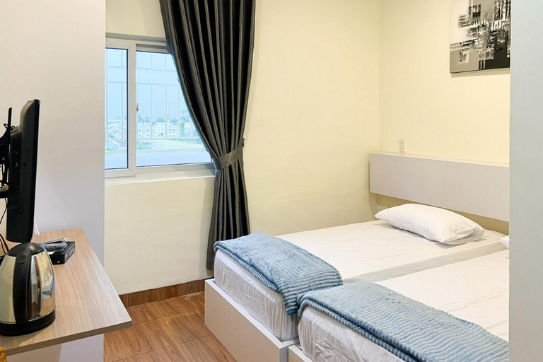 Bedroom 6