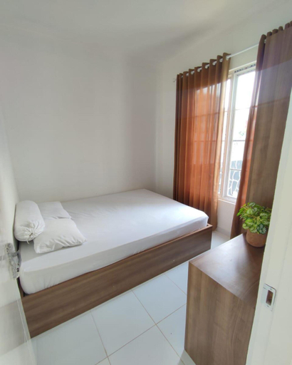 Bedroom 13
