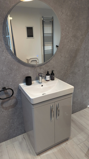 Bathroom 5, Willowbank House, Fermanagh and Omagh
