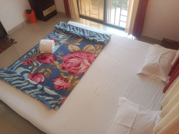 Bedroom 2, Devansh Villa, Satara
