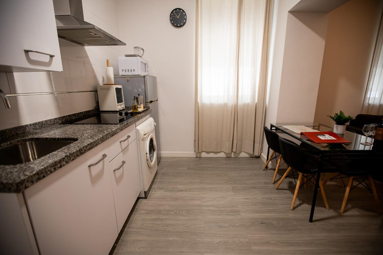 Others 5, Apartamentos Dona Concha, Sevilla
