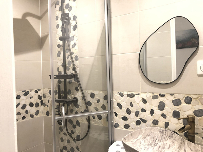 Bathroom 5, Vallée Verte Morancez, Eure-et-Loir