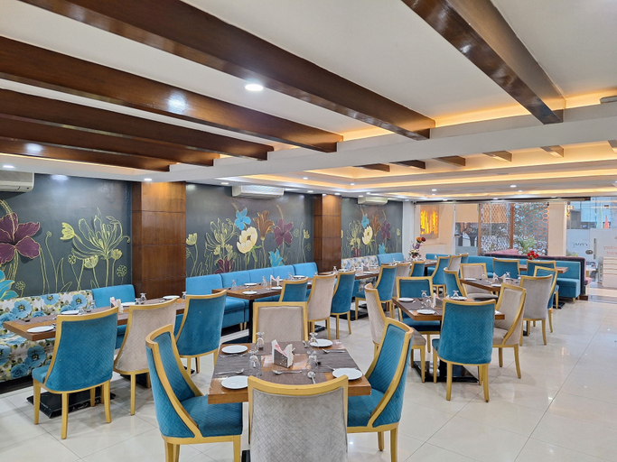 Food & Drinks 5, L N Hotels and Resorts, Bhopal