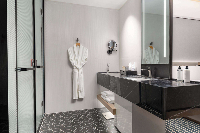 Bathroom 3, Microtel by Wyndham Xishuangbanna Mengle, Xishuangbanna Dai
