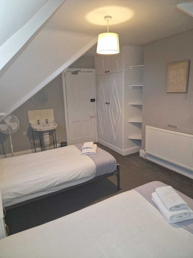 Bedroom 3, Falcon House, Hereford, Herefordshire