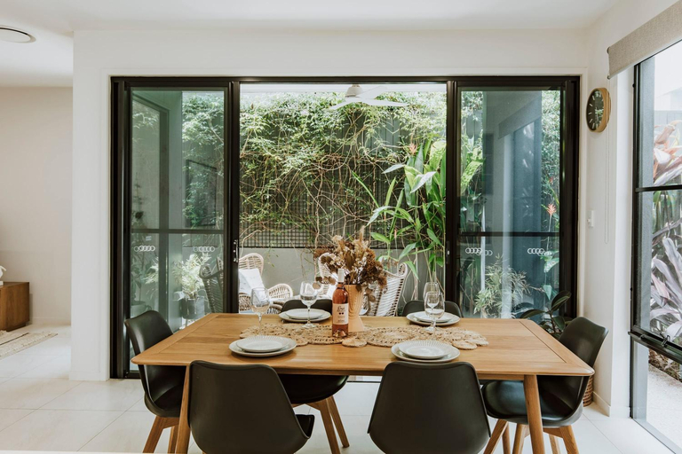 Others 2, Contemporary Coolum Beach Abode, Maroochy - Coastal North