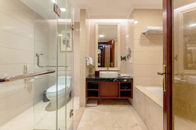 Bathroom 3, Hebei Cuipingshan Guest House, Shijiazhuang