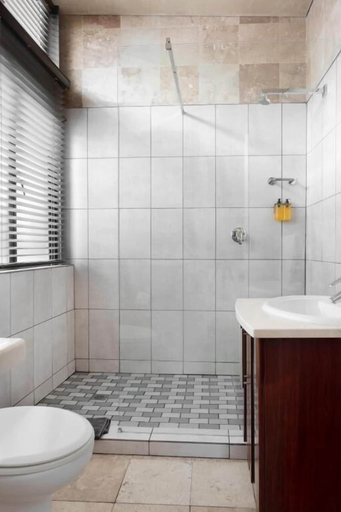 Bathroom 4, Avemore Eikehof No 23- with backup power, Cape Winelands