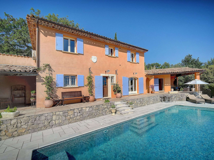 Exterior 2, Picturesque Holiday Home With Private Pool, Var