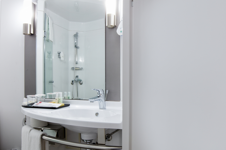 Bathroom 5