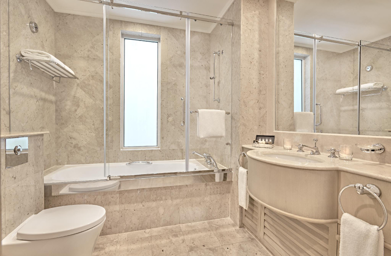 Bathroom 9