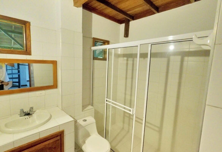 Bathroom 4, Finca Hotel Santaleja, Armenia