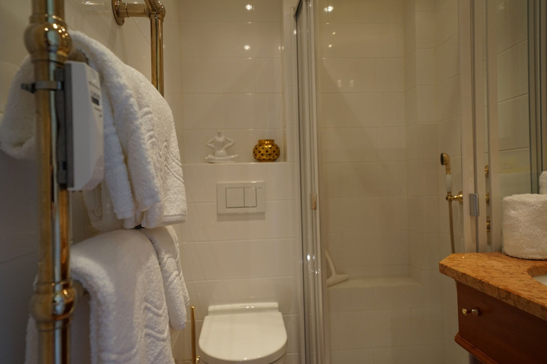 Bathroom 4, Ferienwohnung Feskerdam 28 OG, Nordfriesland