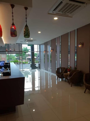 Others 5, Ants Hotel, Perlis
